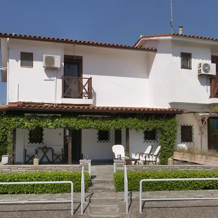 Family House In Gerakini, Sithonia Chalkidiki Дом отдыха Kalyves Polygyrou